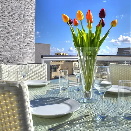 Stylish 2bedroom Penthouse In St Julians 502