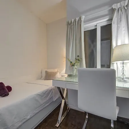 Stylish 2bedroom Penthouse In St Julians 502 شقة *
