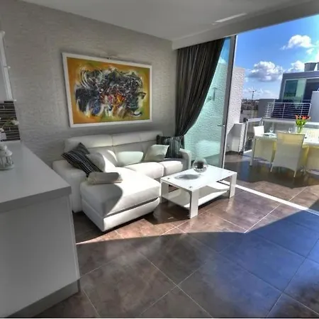 Apartment Stylish 2bedroom Penthouse In St Julians 502