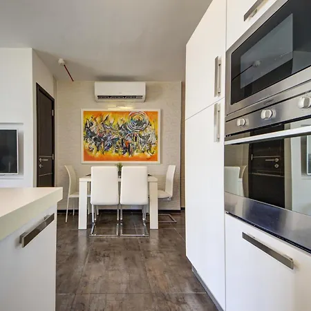 Stylish 2bedroom Penthouse In St Julians 502 アパート *