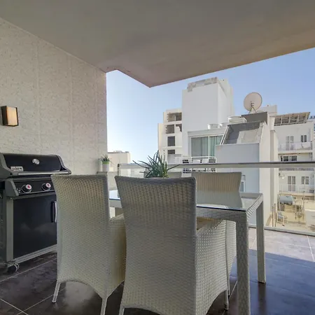 Stylish 2bedroom Penthouse In St Julians 502 Appartamento San Giuliano