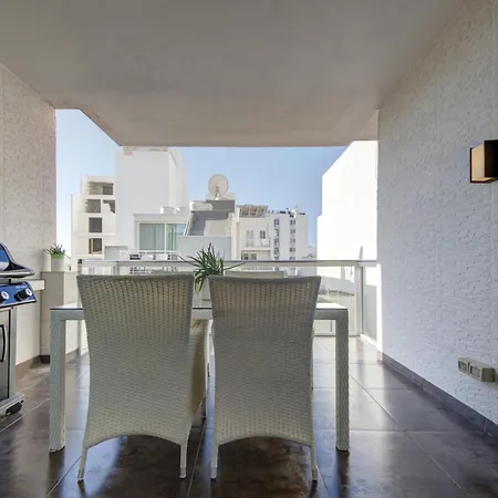 Stylish 2bedroom Penthouse In St Julians 502 Apartman