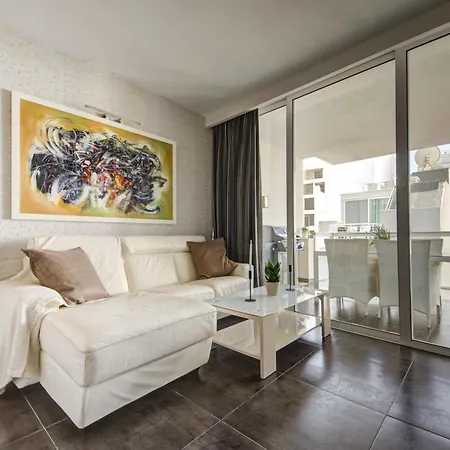 Apartman Stylish 2bedroom Penthouse In St Julians 502 San Ġiljan
